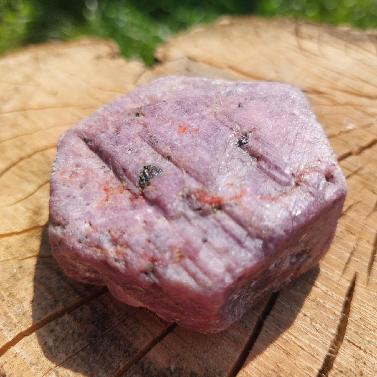 Korund-Rubin Kristall, 0.2 Kg (Mosambik)