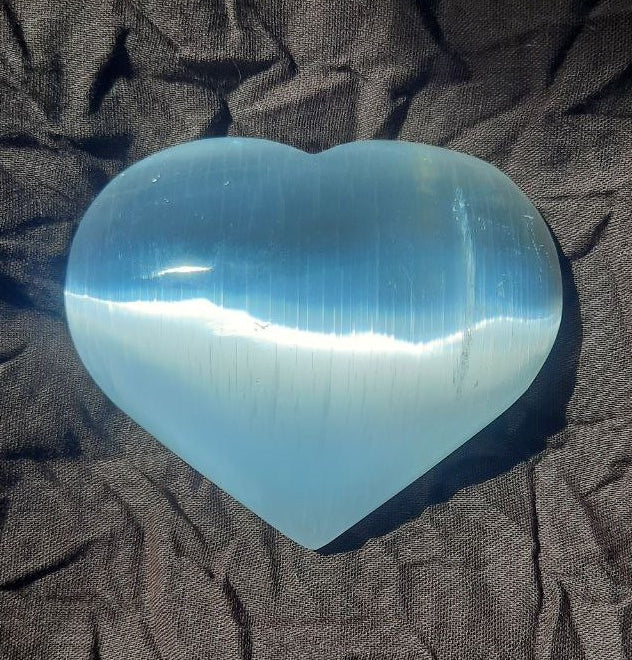 Herz aus Selenit, 8 cm (Marokko)