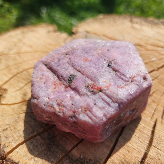 Korund-Rubin Kristall, 0.2 Kg (Mosambik)