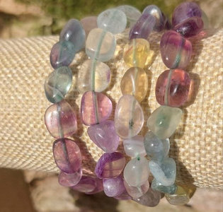 Foto von Edelsteinarmband aus Naturstein Armband, Fluorit Farbmischung, Trommelsteine, 08-12 mm.