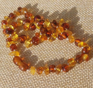 Foto von Edelsteinkette aus Naturstein Bernsteinkette, 06-08 mm, 40 cm