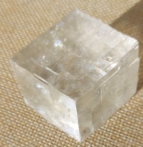 Foto von Doppelspat (Islandspat), China – Naturstein Edelstein Mineralien