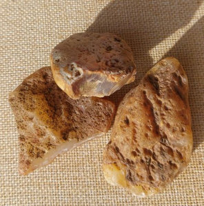 Karneol (Idonesien) – Naturstein, Edelstein, Mineralien, Sammlerstück.