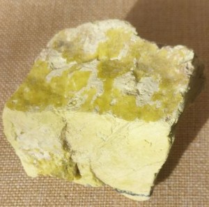 Serpentin (Peru) – Naturstein, Edelstein, Mineralien, Sammlerstück.