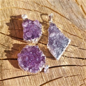 Anhänger Amethyst Kristallstufe, 22 - 30 mm – Anhänger online kaufen